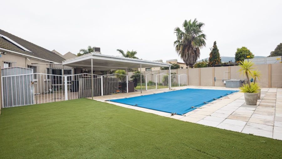 3 Bedroom Property for Sale in Panorama Western Cape